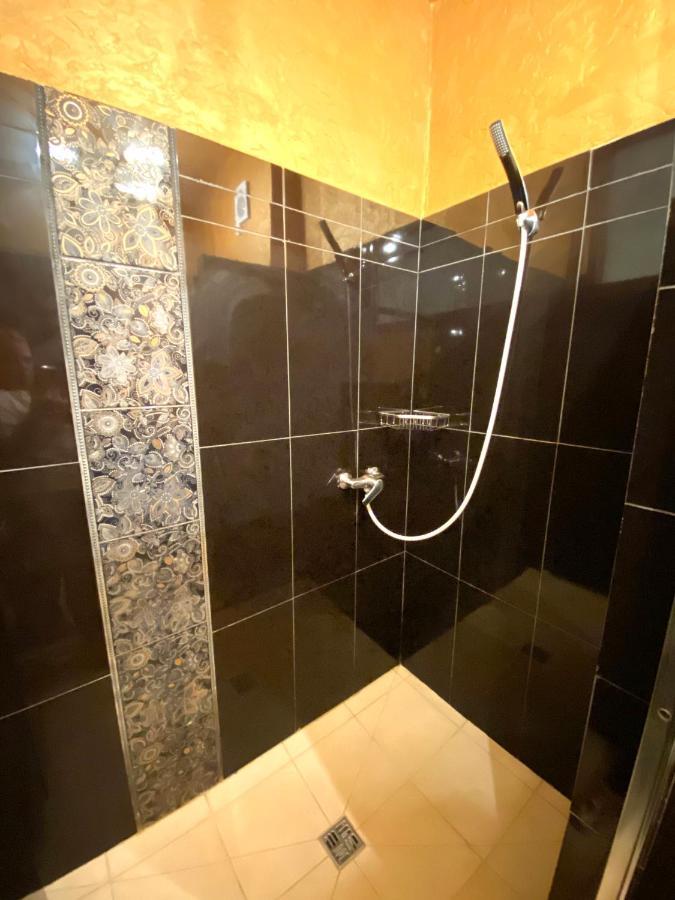 Апартаменти На Вул. Лесі Українки 19/4 Lvov Exteriér fotografie